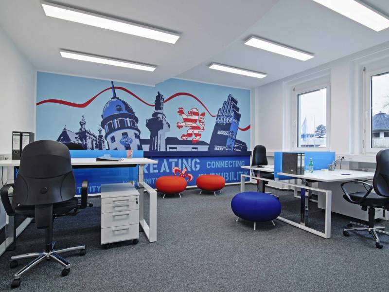 2Redline Business Center 0