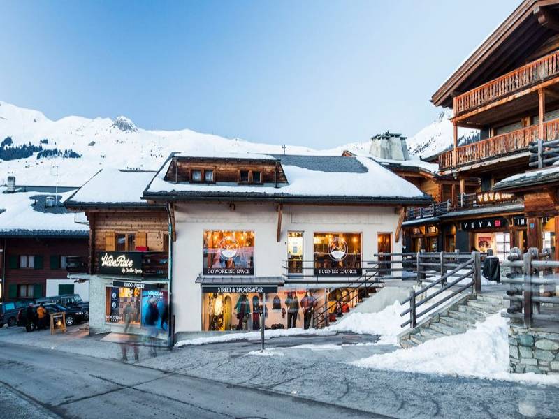 Mountain Hub 3
