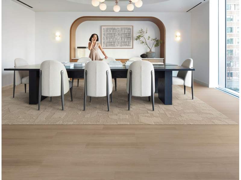 Elastische Bodenbeläge Büro Bodenbelag LVT Interface Luxury Vinyl Tile - On Grain