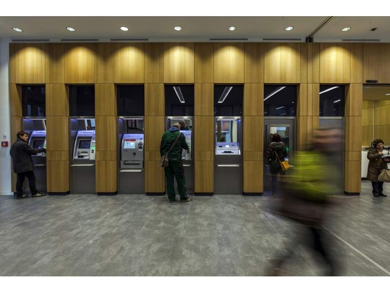 Planung - Lichtplanung Beleuchtungsprojekte ERCO Leuchten Sparkasse, Ulm