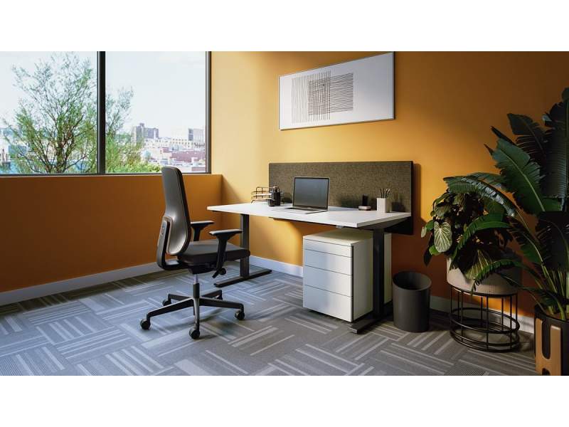 Neudoerfler Officebox Go Work Arbeitsplatzlösung mit höhenverstellbarem Schreibtisch im kompakten Einzelbüro