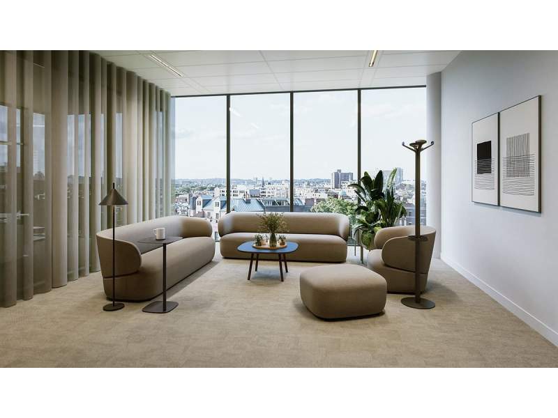 Neudoerfler Officebox Essential Lounge Sitzgruppe im offenen Loungebereich für informelle Gespräche und kurze Pausen