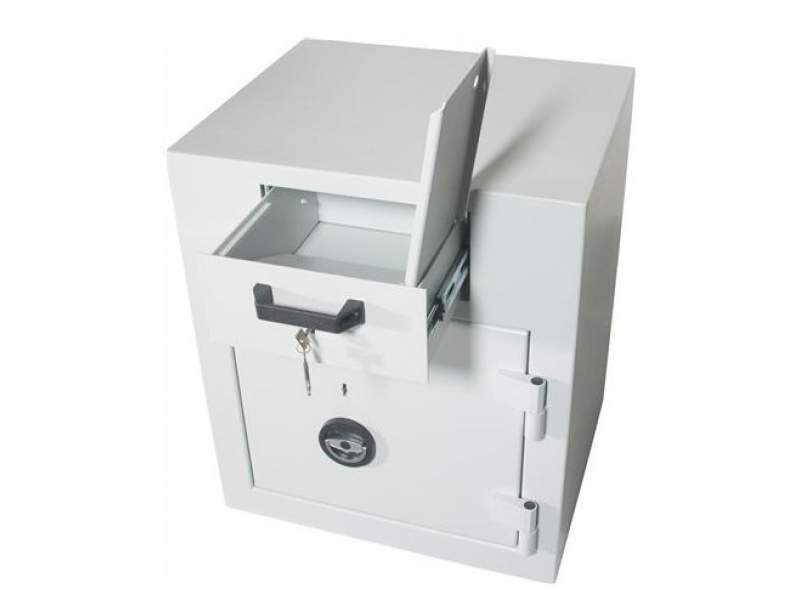 Tresore/Banktechnische Produkte, Züblin-Firesafe AG, Kassenschränke Zug mit Einwurfschublade