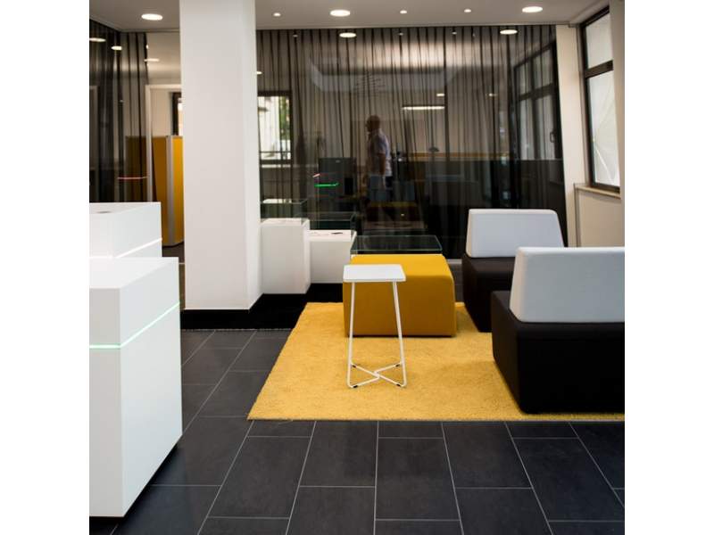Moderne Bürogestaltung, Moderne Büroeinrichtung, Kuster Netcom, Hinwil