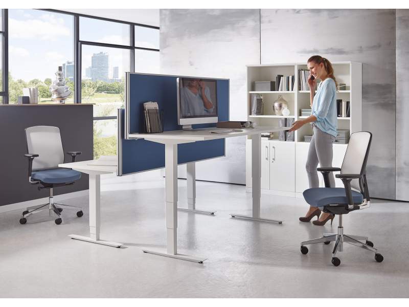 Elektrisch höhenverstellbarer Schreibtisch Büromöbel Schreibtische ergonomisch weiß Akustik fm Büromöbel, move 2.0 Sitz-Stehtisch
höhenverstellbar