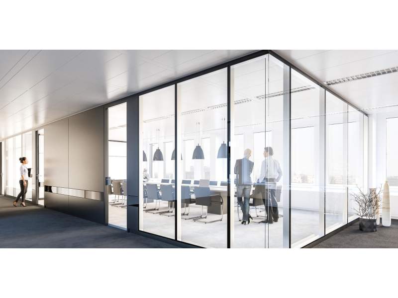 Goldbach Kirchner T65 Akustik-Trennwand mit Zweischeiben-Verglasung und Structural Glazing zur Abtrennung eines Konferenzraums