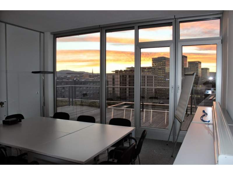 Office Zuerich Zürich www.officebase.ch