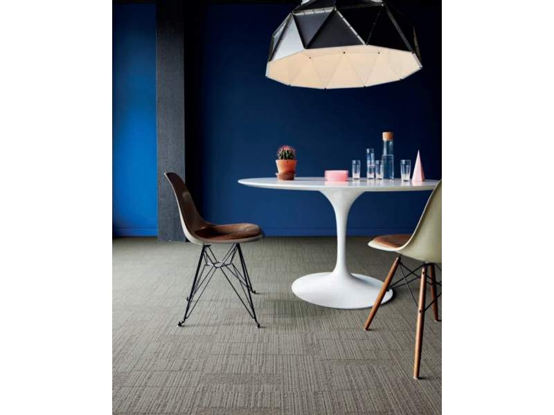 Textiler Bodenbelag Teppichfliesen Interface Equilibrium