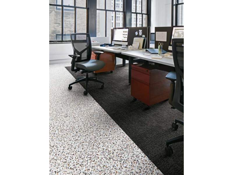 Elastische Bodenbeläge Büro Bodenbelag LVT Interface Luxury Vinyl Tile - Walk On By