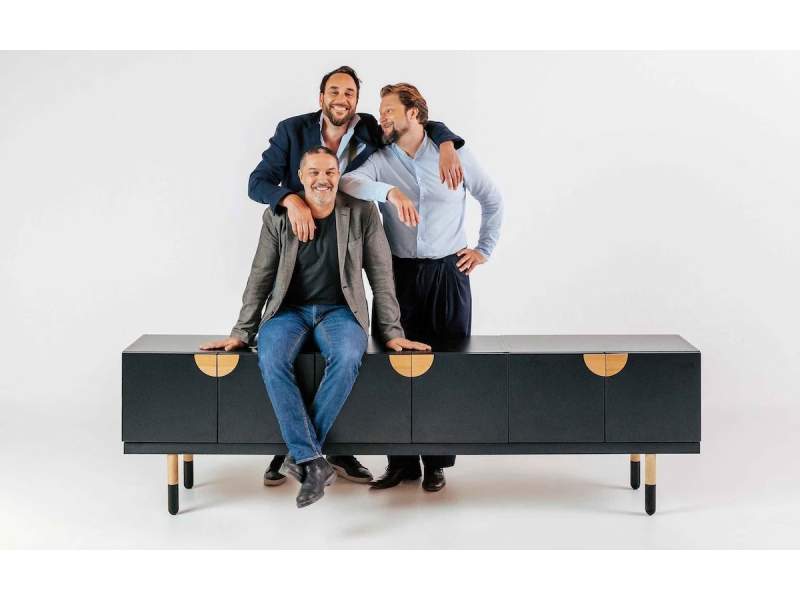 Stauram schwarz Sideboard Schrank Holz Neudoerfler Venice SSW Edition