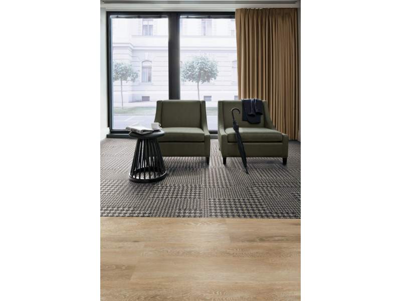 Textiler Bodenbelag Teppichfliesen Interface Collins Cottage