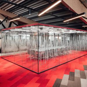 Raum in Raum System Konferenzplatz Glas Abgeschirmte Raumelemente Goldbach Kirhcner Ganzglas Raumsystem T50