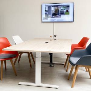 CEKA VitalForm Konferenztisch im Besprechungsraum für ergonomische Meetings