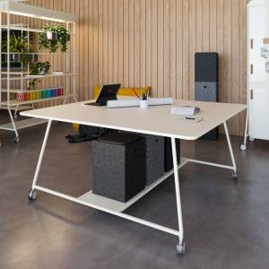 Rolltisch gross Rolltische Konferenztisch auf Rollen Konferenztische Büro Palmberg P5 FLEX TISCHE