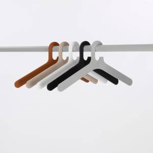 Kleiderbügel aus PMMA Kunststoff Garderobe, Cascando, Pole