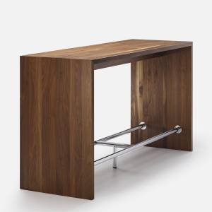 Moderner Stehtisch aus dunklem Holz mit massiven Seitenwangen und verchromter Fußstütze, ideal für Büro- oder Loungebereiche
ZEMP WANGEN - STEHTISCH