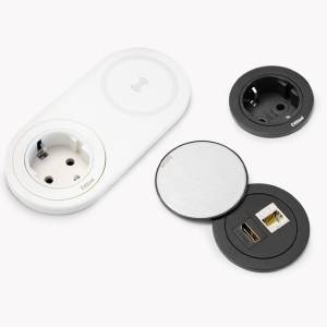 Runde Einbausteckdose EVOline One mit austauschbaren Steckdosen- und Datenmodulen.