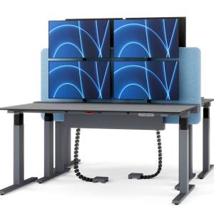 LO Ergoview Arbeitsplatz mit motorisierter Monitorebene und vier Bildschirmen