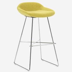 Barhocker Kusch+Co Lupino mit gepolsterter Sitzschale und verchromtem Kufengestell