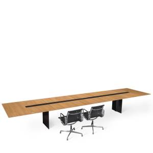 Ansichtsbild IGN. Design. IGN. CONFERENCE. – langer Konferenztisch mit Massivholzplatte, integrierter Kabelführung und schwarzen Tischfüssen