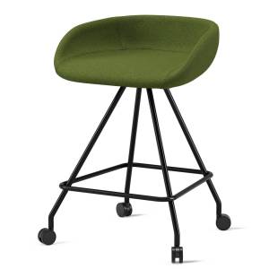 Barhocker Skandiform Fendo – grün gepolsterte Sitzschale mit Rückenlehne, schwarzem Metallgestell, Fußstütze und Rollen