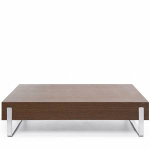 Profim myTurn Sofa und Couchtisch im wohnlich gestalteten Loungebereich für informelle