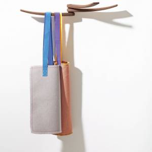 Garderobe/Kleiderständer/Kleiderbügel, Arper, Wing