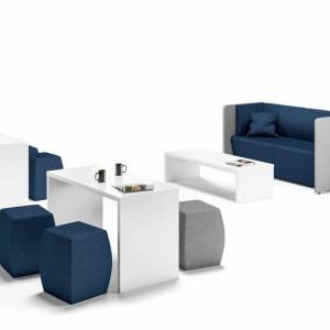 Akustik-Loungemöbel Assmann Büromöbel Syneo Line Lounge mit abgeschirmten Sitz- und Arbeitselementen