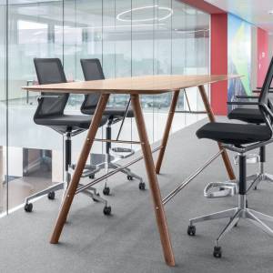 Team-Tische Holz Konferenztische, Girsberger, Akio High