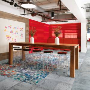 Textiler Bodenbelag Teppichfliesen Interface Stone Course