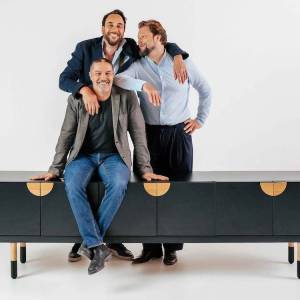 Stauram schwarz Sideboard Schrank Holz Neudoerfler Venice SSW Edition