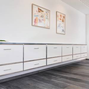 Sideboard weiss Büro Bosse Hängeboard