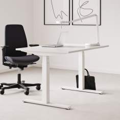 Schreibtisch höhenverstellbar, Arbeitstisch Büro, Schreibtisch Design Bürotisch, Kinnarps, Serie[p]