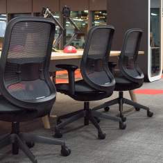 Büro Drehstuhl schwarz Drehstühle Netzgewebe Bürostuhl mit Armlehnen Orangebox Do better