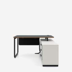 Schreibtischsystem Play&Work von Nowy Styl mit seitlichem Sideboard