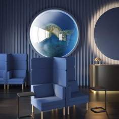 Nowy Styl Play&Work Beistelltisch im Lounge-Bereich neben Soft Seating Möbeln als flexible Ablagefläche