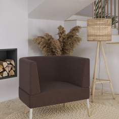 Nowy Styl Tepee Loungesessel in einem wohnlich gestalteten Loungebereich
