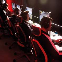 Gaming-Stuhl rot Gaming-Stühle drehbar Nowy Styl XiliumG Duo-Back