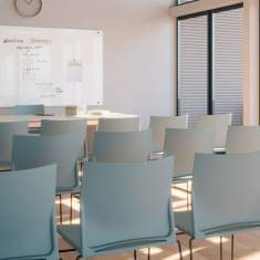 Seminarstühle blau Besucherstühle Profim Ariz