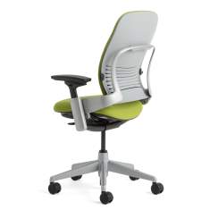 Ergonomischer Arbeitsstuhl Steelcase Leap für den Büroalltag