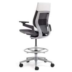 Steelcase Gesture Arbeitsstuhl für erhöhte Arbeitsplätze