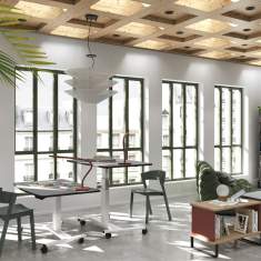 LO Cockpit Plus von Lista Office LO als mobiler Arbeitstisch in offenen Arbeitsbereichen