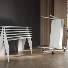 Stapeltische basic row von Brunner bei mobiler Organisation im Raum