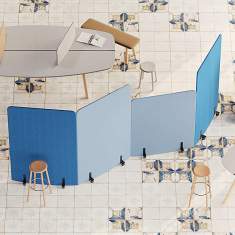 mobile Trennwände blau Trennwand akustik Stellwand Trennwandsystem Kusch+Co Creva Wall Raumteiler mobil