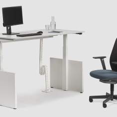 elektrisch höhenverstellbarer Schreibtisch Büro Schreibtische weiss Bürotisch Wangenfuss Bene Classic Pure Lift