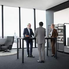 höhenverstellbarer Schreibtisch Büro Konferenreztisch schwarz Konferenztische Bene PORTS Table
höhenverstellbar