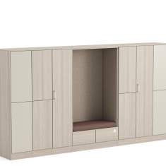 Schrankkombination Kinnarps Capacity mit integrierter Sitznische für Open-Space-Büros