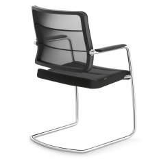Freischwinger Besucherstühle schwarz Konferenzstühle Büro Interstuhl AirPad Besucherstuhl