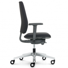 Seitenansicht des Drehstuhls Kyra mit ergonomischer Sitzmechanik
