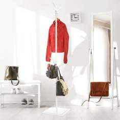 Taschenbaum® 2 in 1 Garderobe von Styro in modernem Flur, elegante Aufbewahrungslösung für Jacken, Taschen und Accessoires im Eingangsbereich